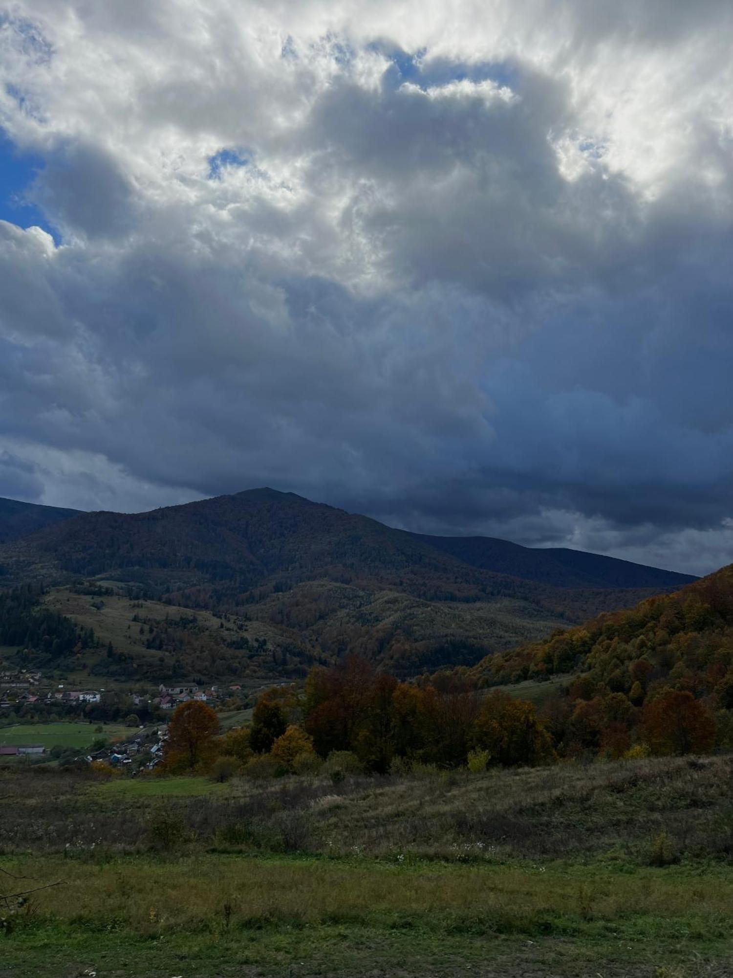 Готельно-Ресторанний Комплекс Кичера Volovets Buitenkant foto